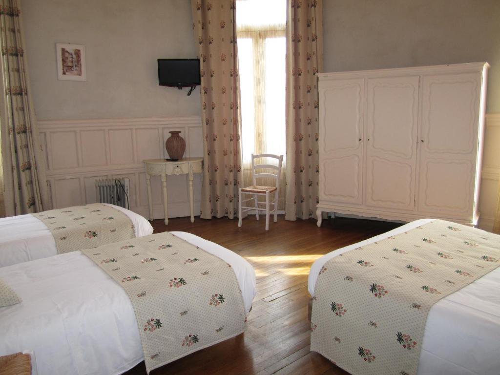 Hotel Arlequin Troyes Room photo